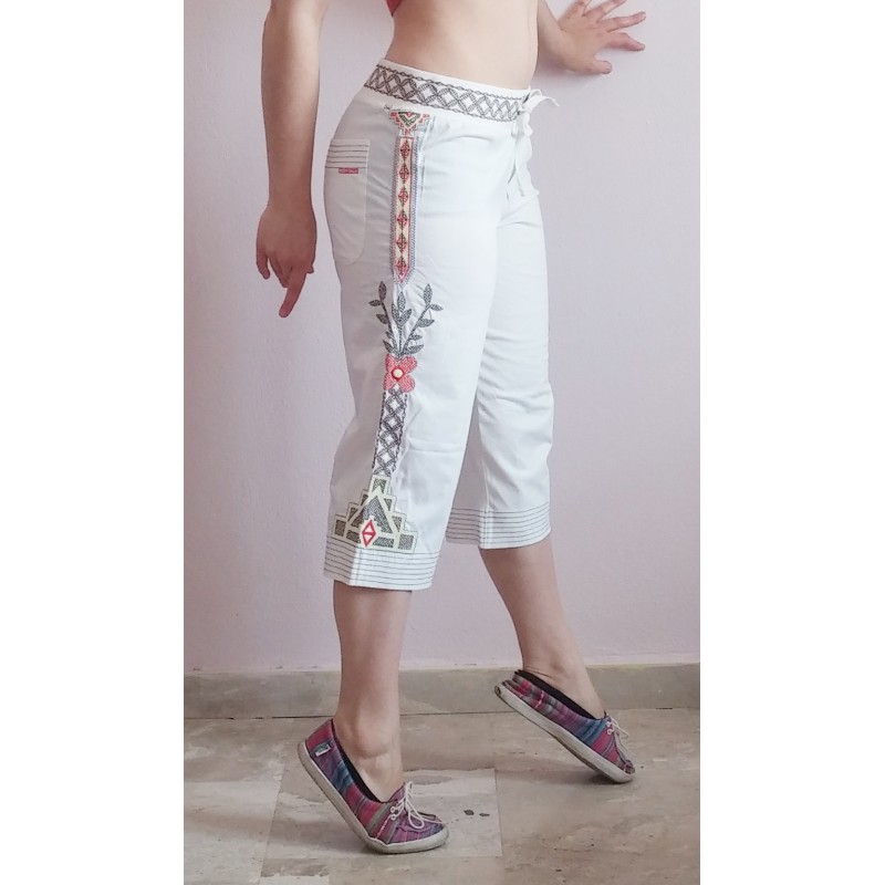 BodyTalk Womens Capri